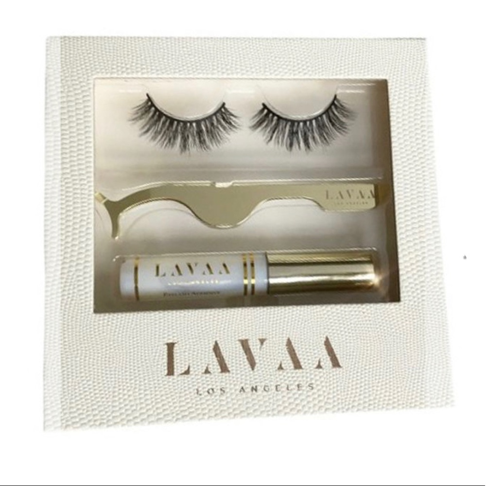 BRAND NEW FACTORY SEALED LAVAA Flirty Lash Set includes 3D Mink 'Flirty' lashes,